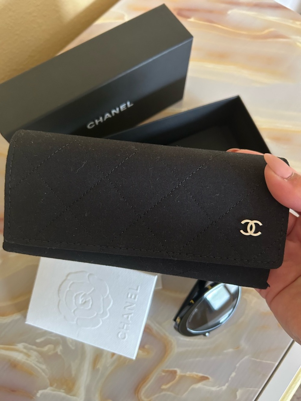 CHANEL Black Gloss Oval Sunglasses with Gold CC Temples - Picture 5 of 12